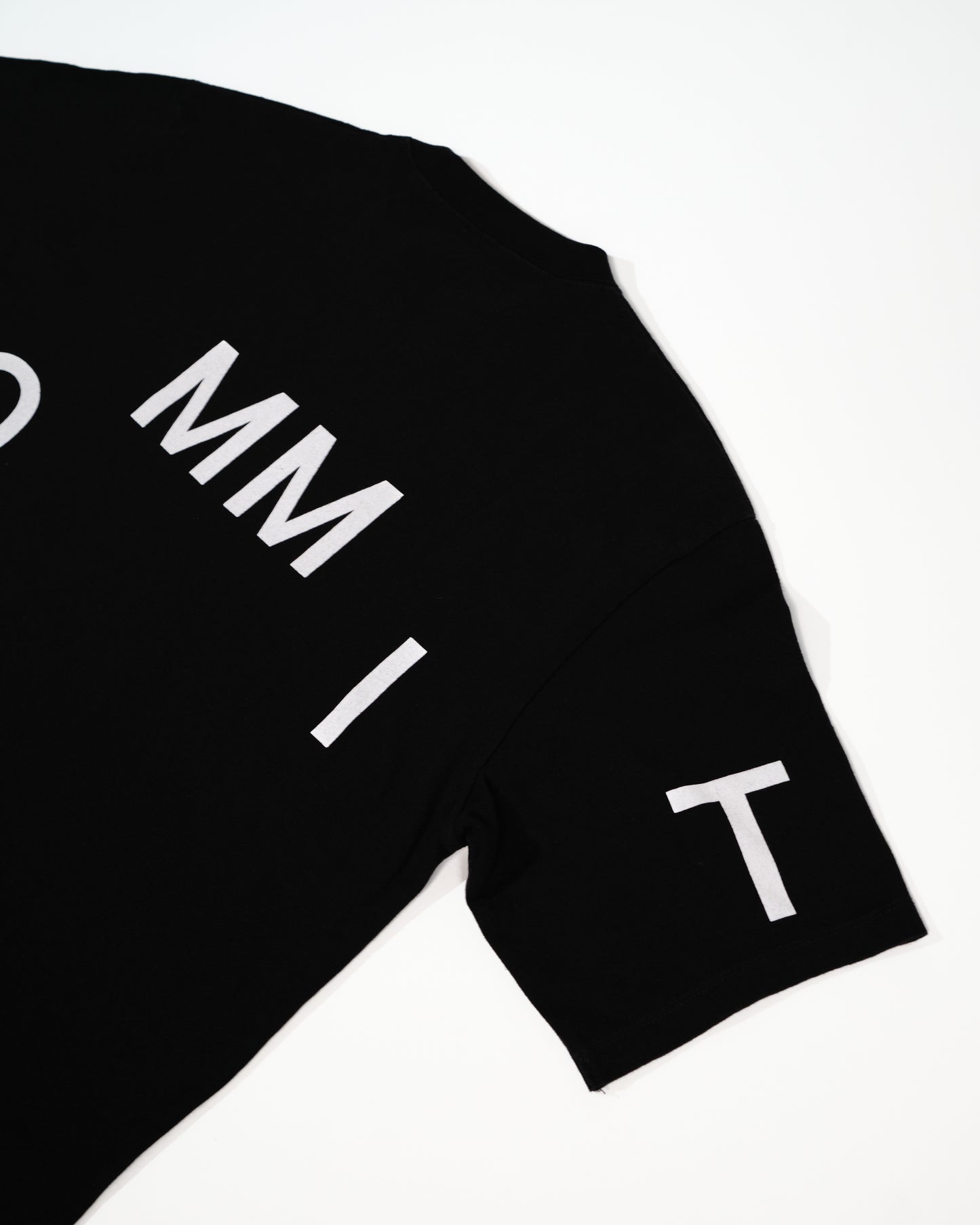 COMMIT Flow tee Black